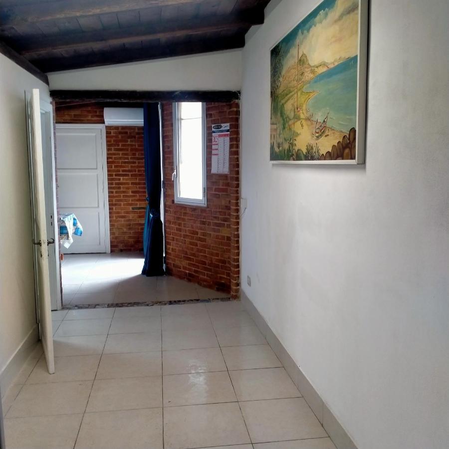 Mansarda Mare Blue Apartment Шака Екстериор снимка